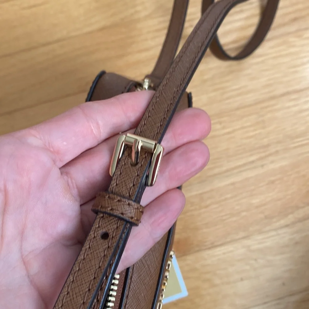 NWT Michael Kors Sandrine Stud Crossbody Leather Bag - Picture 7 of 9